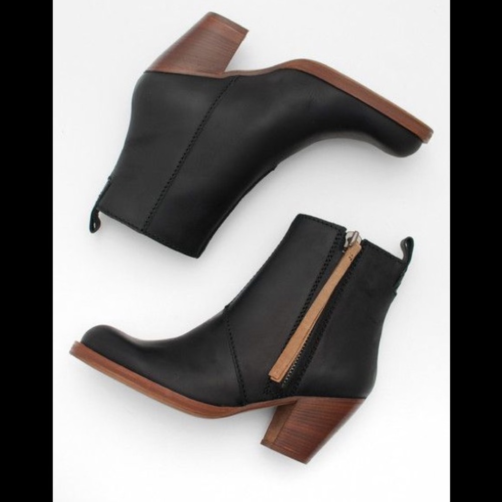 Acne Pistol Contrast Boots - Size 38